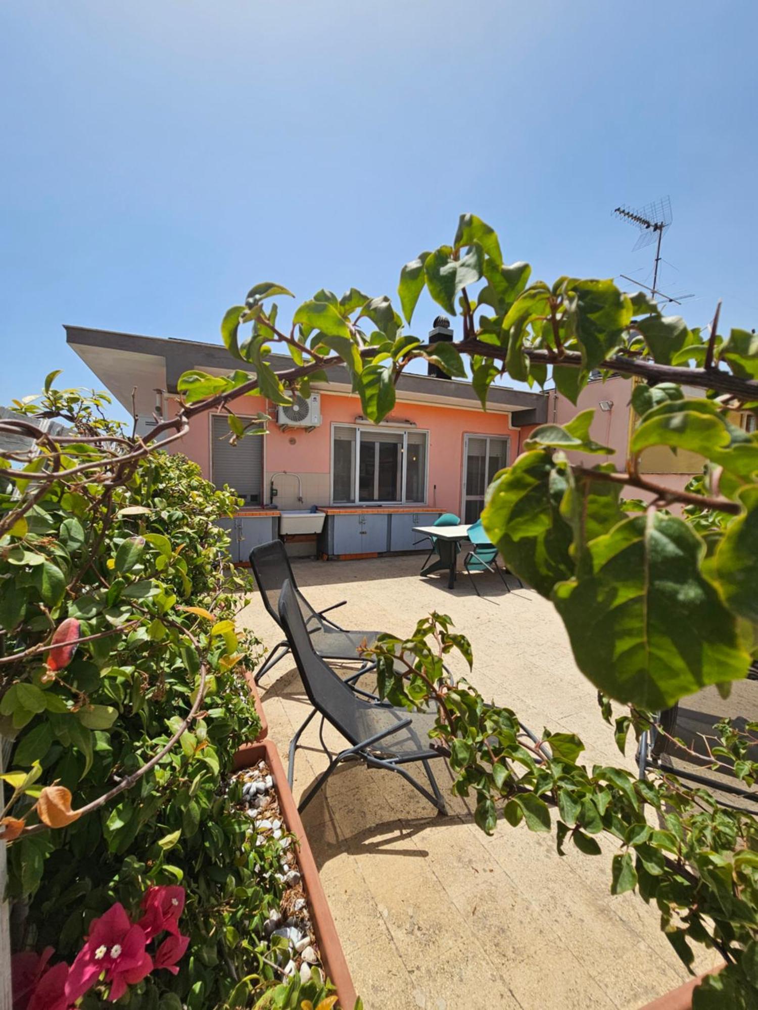 Stella-Guesthouse Solarino Екстер'єр фото