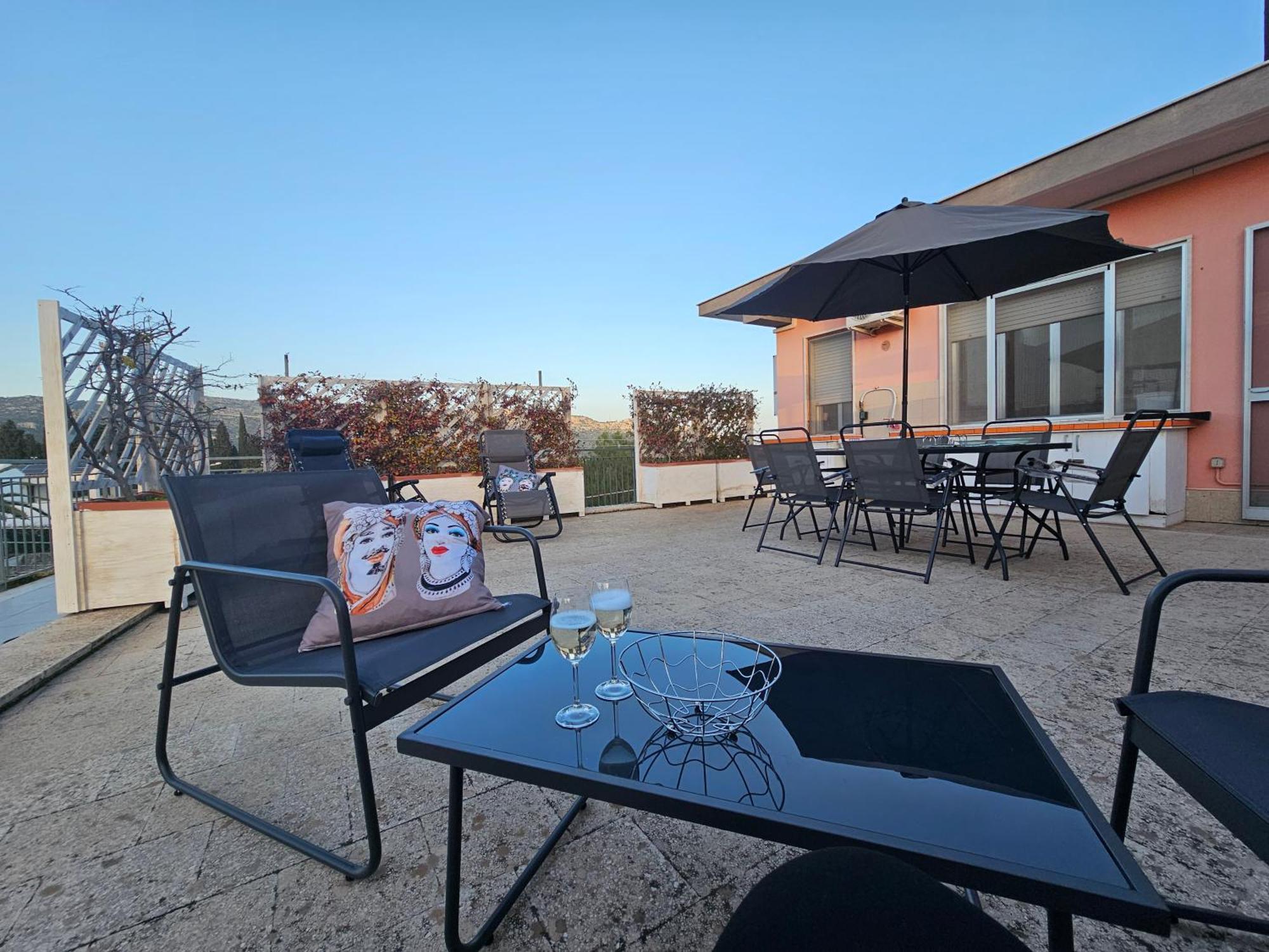 Stella-Guesthouse Solarino Екстер'єр фото